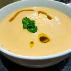 Greek-Style Cold Tomato Soup