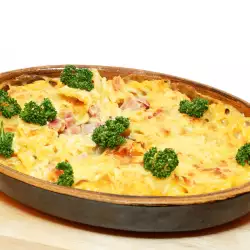 Potatoes with Cheese and Ham
