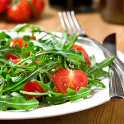 Green Salad with cherry tomatoes