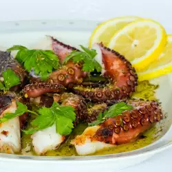 Greek-Style Boiled Octopus