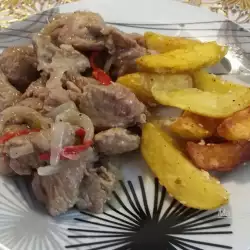 Pan-Fried Pork Bites with Onions and Peppers