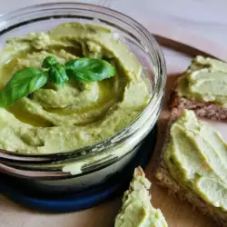 Avocados with Chickpeas