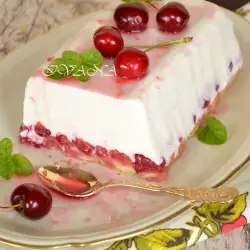 Jellied Dessert with Yoghurt and Cherries