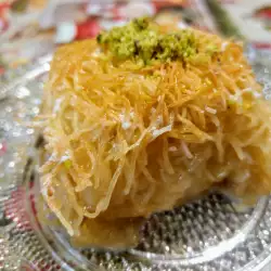 Kadaif with pistachios