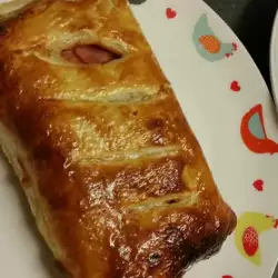Calzone with Turkey and Gouda