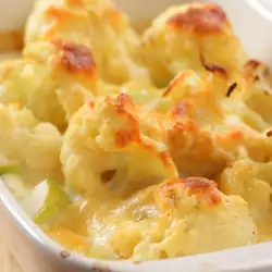 Oven-Baked Cauliflower with Cheese