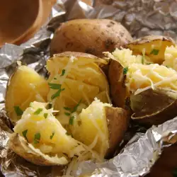 Easy Potatoes in Foil