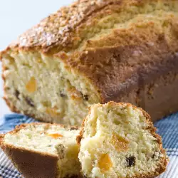 Sweet Bread with fruits