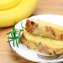 Banana Sponge Cake with Honey