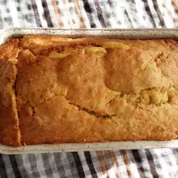 Cake with Apples and Carrots