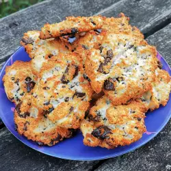 Keto Biscuits with Coconut Shavings