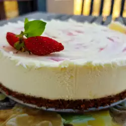 Mascarpone Cheesecake with Strawberries