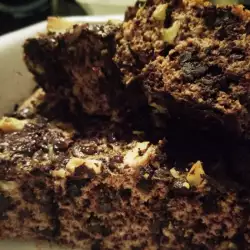 Keto Cake with Chocolate and Walnuts