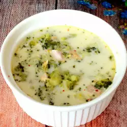 Keto Chicken Soup with Broccoli