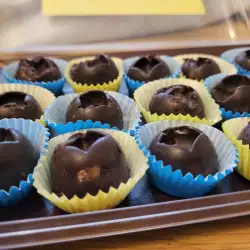 Chocolate Truffles with Cocoa