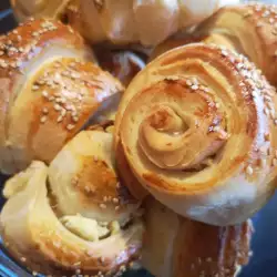 Turkish Delight Filled Mini Croissants with Yeast