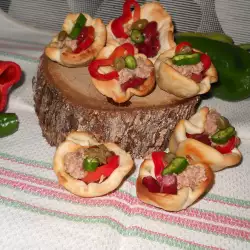 Savory Baskets with Peppers