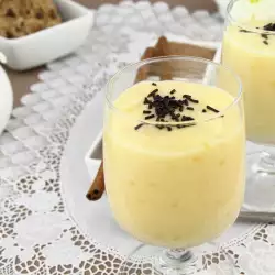 Egg-Free Dessert with Cream