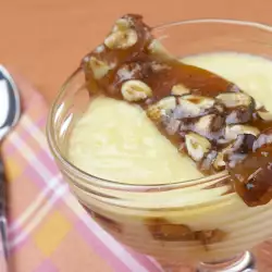 Sour Cream Dessert with Almonds