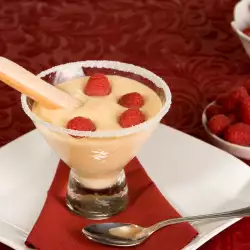 Fruit Cream with strawberries