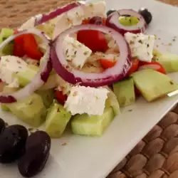 Greek Salad with Kritharaki Pasta