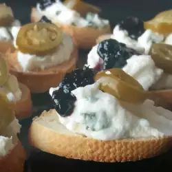 Crostini with blueberries and jalapeno peppers