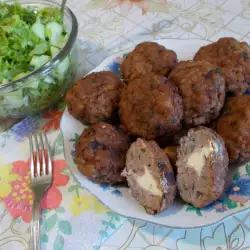 Delicious Fried Meatballs with Processed Cheese