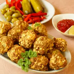 Meatballs with walnuts