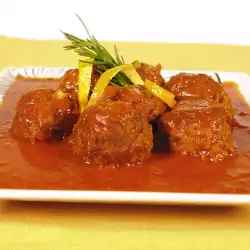 Meatballs with Sauce and Tomato Paste