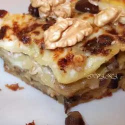 Lasagna with Mushrooms and Walnuts