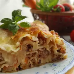 Bolognese Lasagna with Oregano