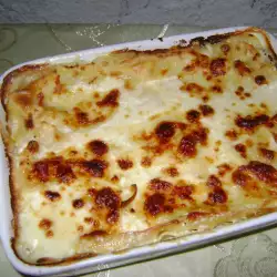 Lasagna with mozzarella