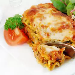 Pastitsio with peppers