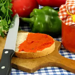 Chutney with tomato paste