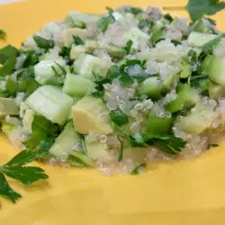 Vitamin Salad with quinoa