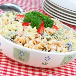 Macaroni Salad with Cream Sauce