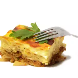 Macaroni with Minced Meat and Béchamel Sauce