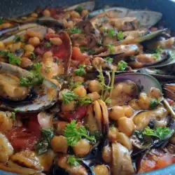 Seafood with Olives