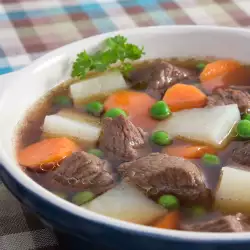 Beef Stew with Potatoes and Peas