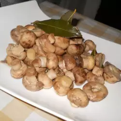 Homemade Marinated Mushrooms