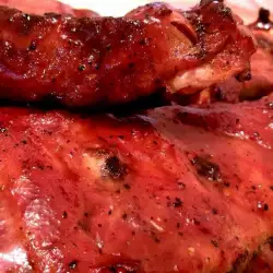 Oven-Baked Ribs with Tomato Paste