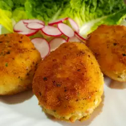 Maxi Croquettes with Egg Filling