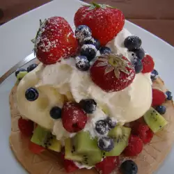 Fruit Ice Cream Sundae on a Crunchy Biscuit
