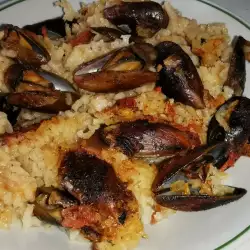 Mussels with Rice and Tomatoes