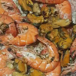 Mussels and Shrimp Salad for Ouzo