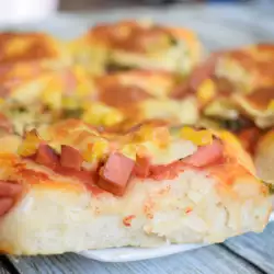Mini Pizzas with cheese