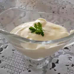 Yogurt Sauce with Garlic