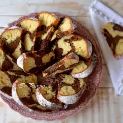 Vanilla Cake with Almonds