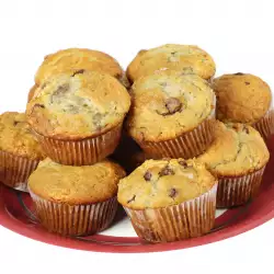 Muffins with Bananas, Walnuts and Oats