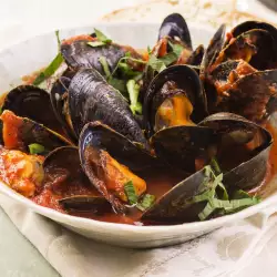 Mussels in Shells